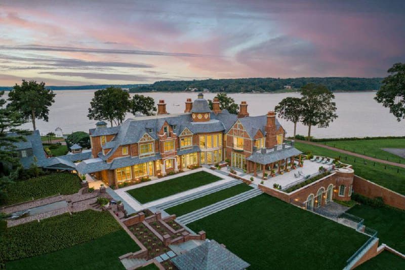 Billy Joel's 'MiddleSea' Sells for $28.75 Million, Setting Long Island Record